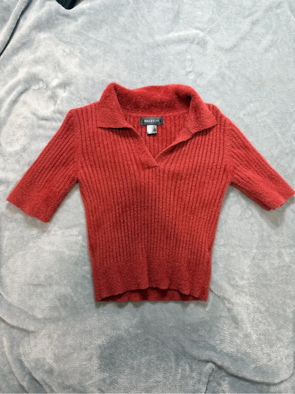 Bailey 44 Rust-Red V-Neck Short Sleeve Ribbed Sweater